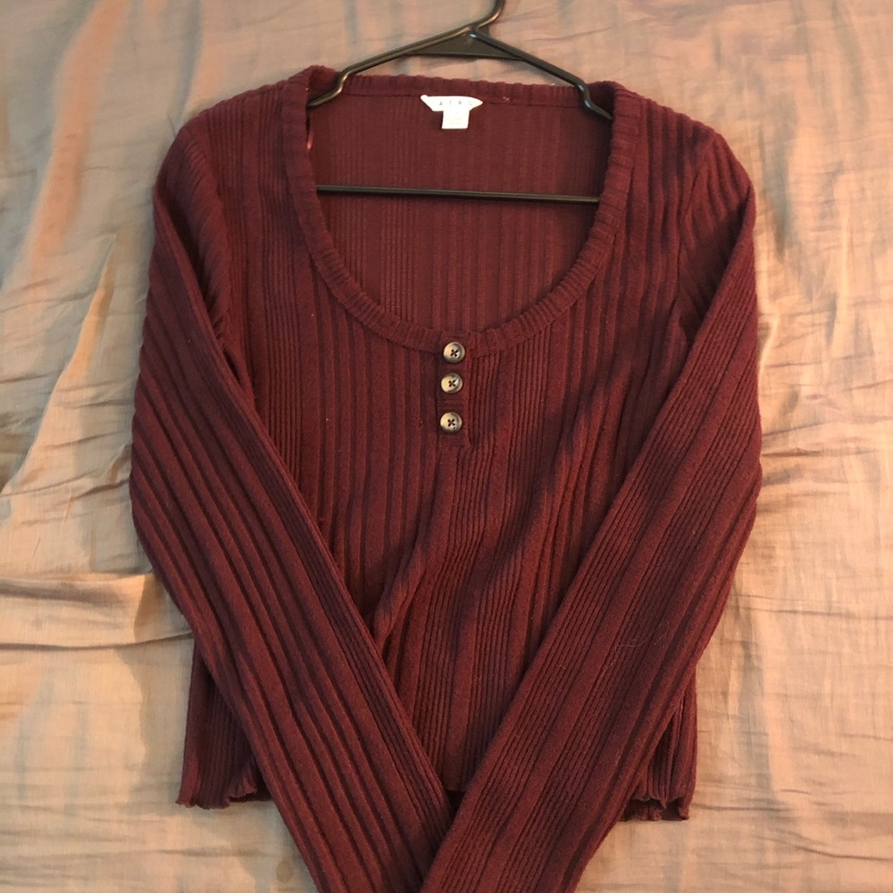 aero long-sleeved ribbed sweater